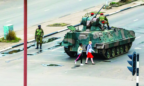 کودتای ارتش در زیمبابوه ;پایان آقای دیکتاتور