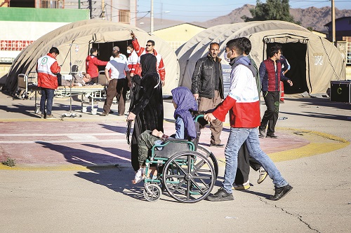 رنج از پاافتادگان:گزارش خبرنگار اعزامی«شهروند» از مرکز نگهداری از زنانی که در زلزله کرمانشاه قطع نخاع شده اند